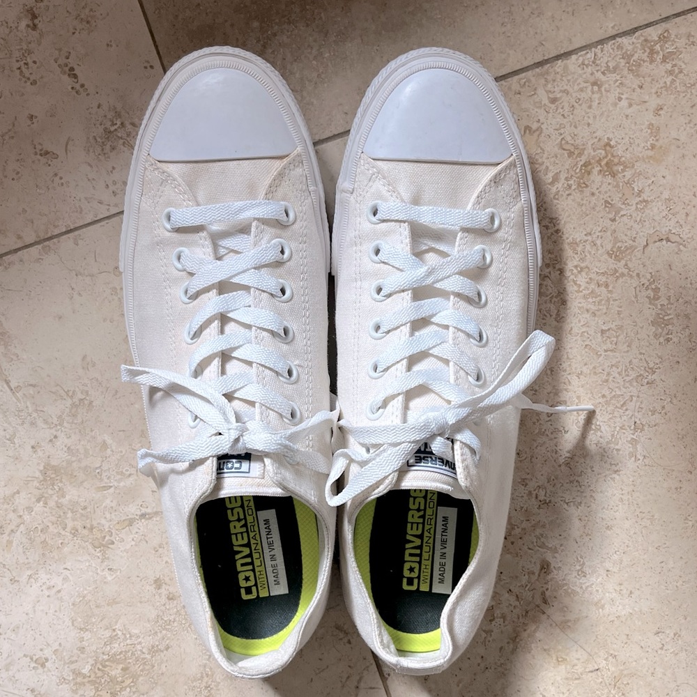 Monochromatic White Low Top Converse